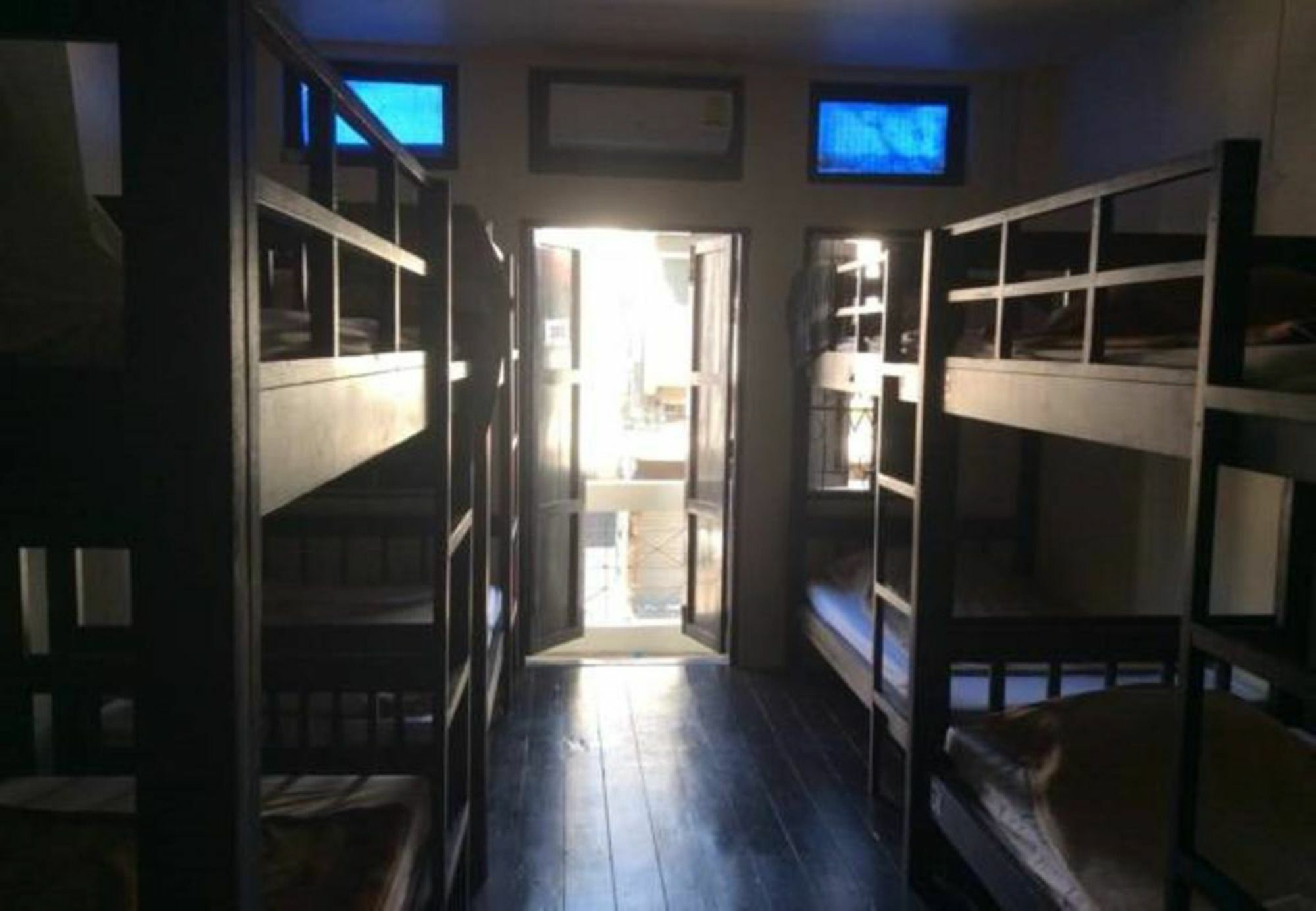 Thapae Backpackers Hostel (Adults Only) 치앙마이 외부 사진